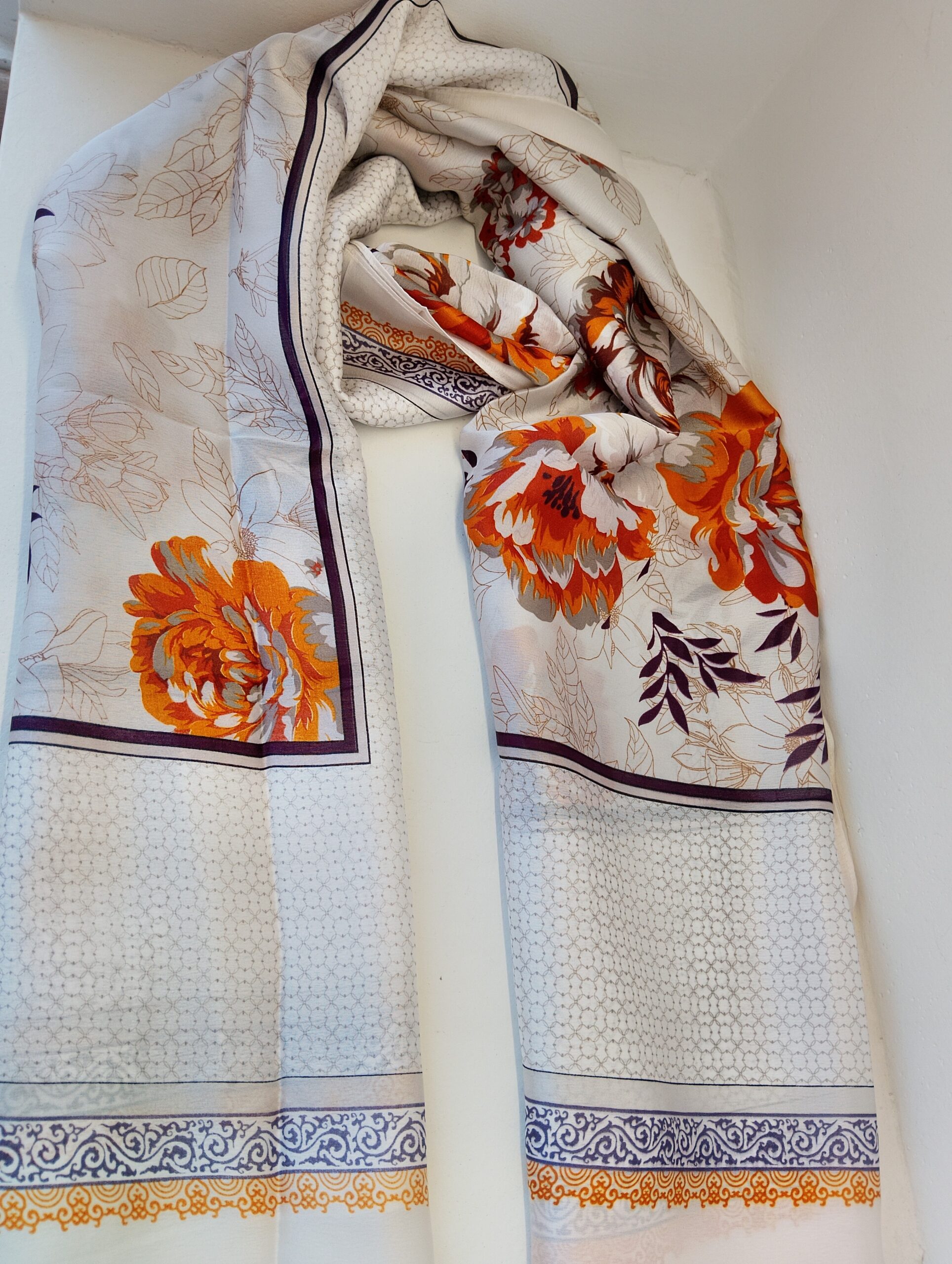 Φουλάρι με silk υφή